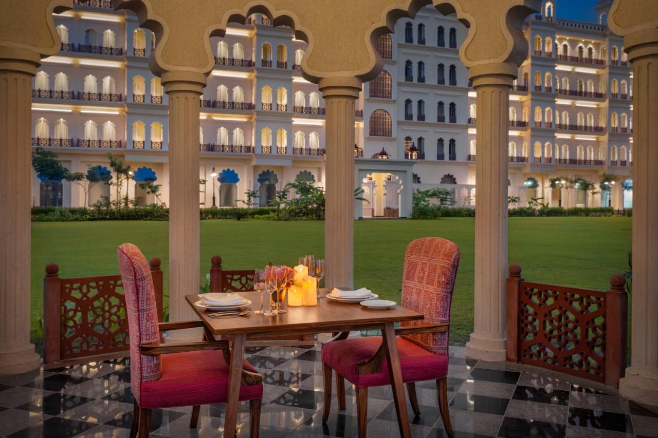 Uday Palace Navsari, A Member Of Radisson Individuals المظهر الخارجي الصورة