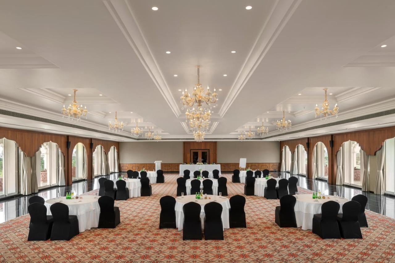 Uday Palace Navsari, A Member Of Radisson Individuals المظهر الخارجي الصورة